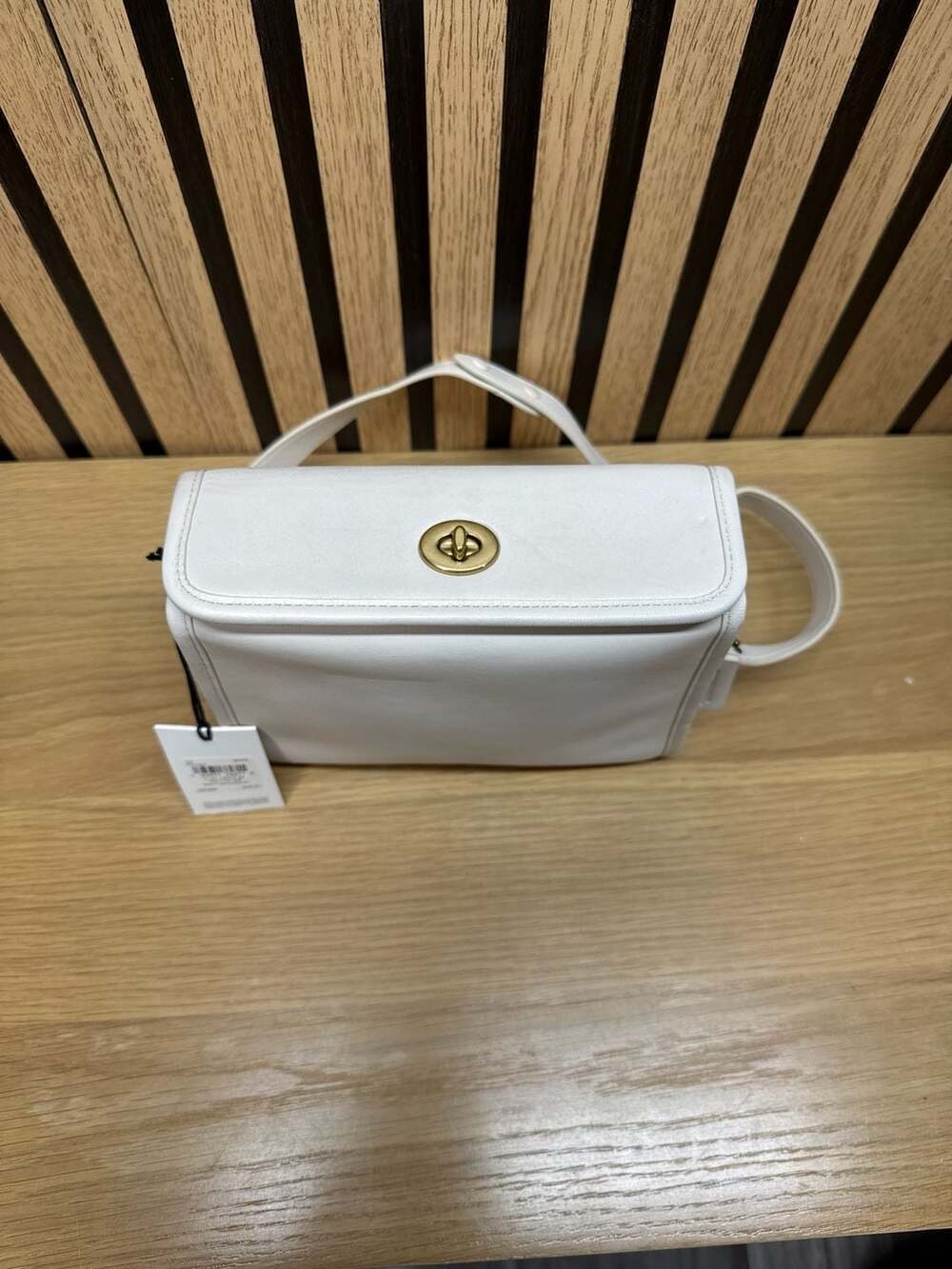 Coach Originals Turnlock Shoulder Bag in Chalk Leather - Picture 2 of 14